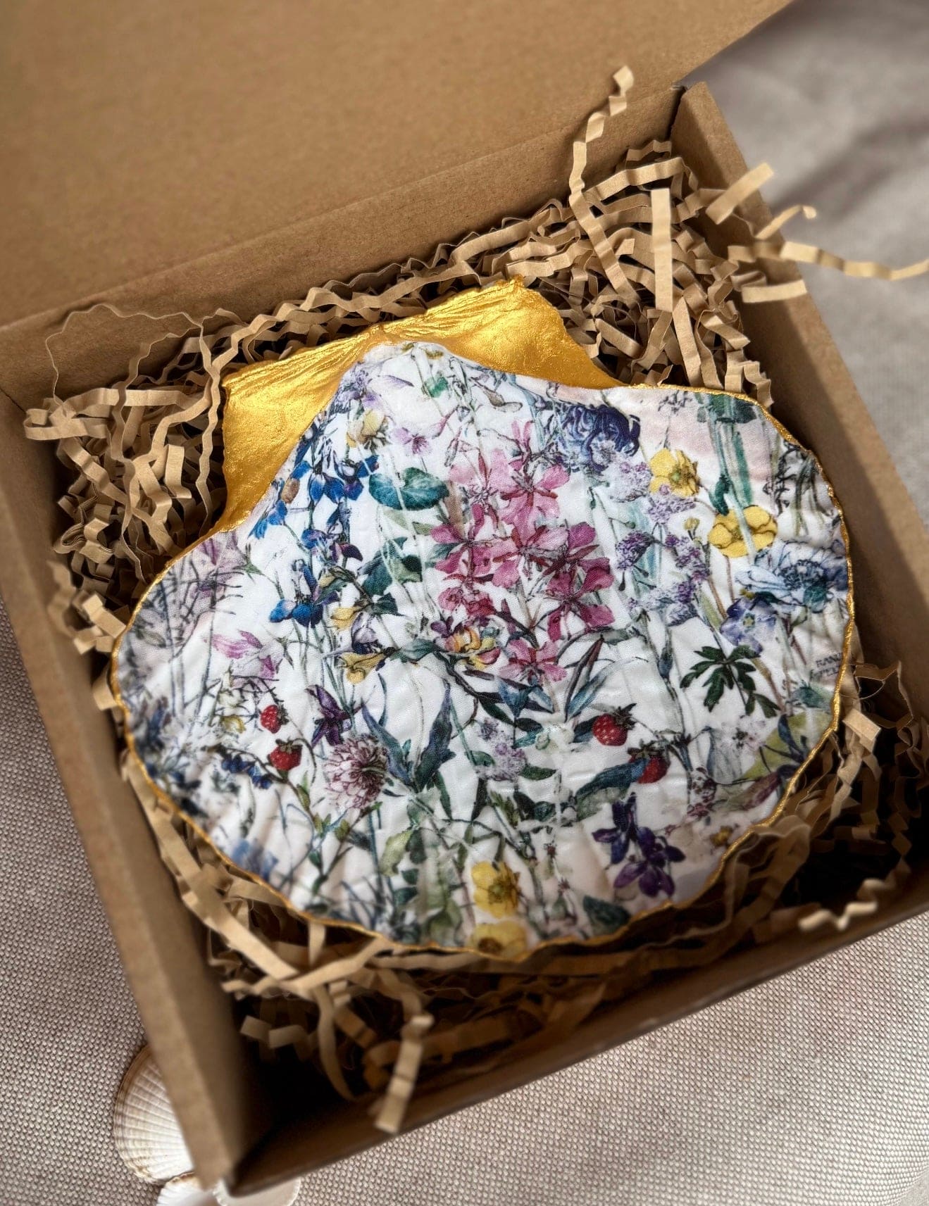 GG Designs - Scallop Shell Trinket Dish Wildflowers