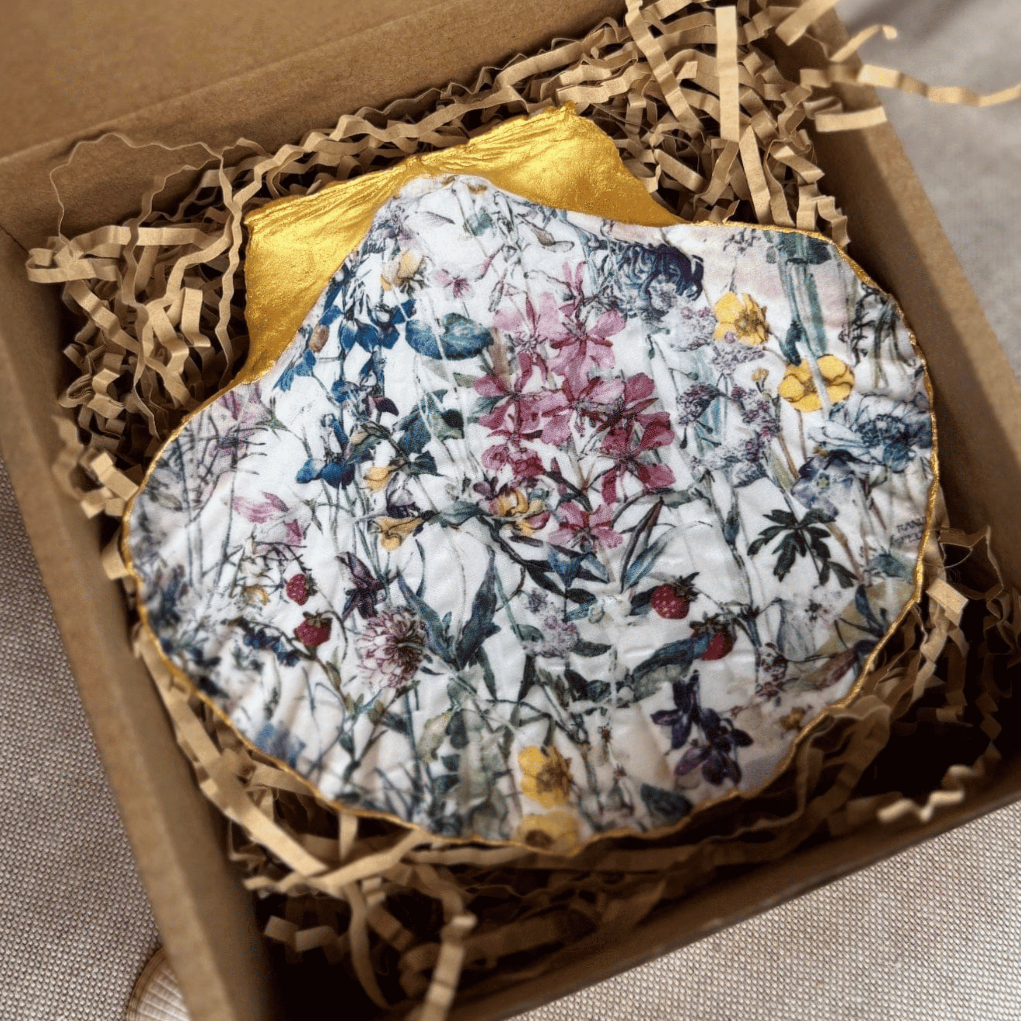 GG Designs - Scallop Shell Trinket Dish Wildflowers