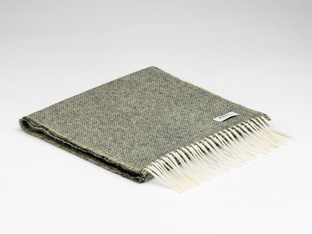 Lambswool Scarf Mens - Spotted Green