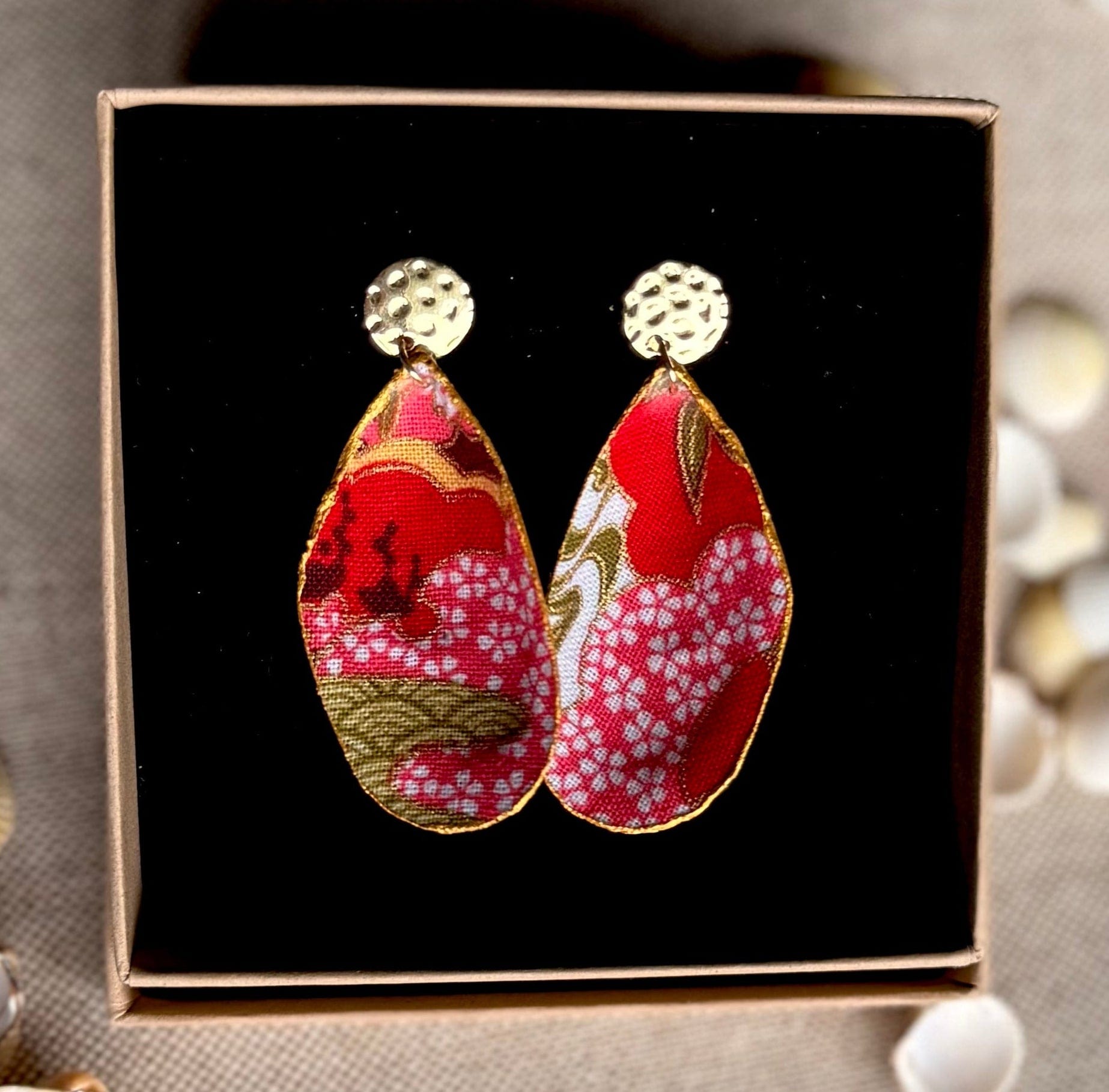 GG Designs GG Designs - Mussel Shells Earrings Oriental