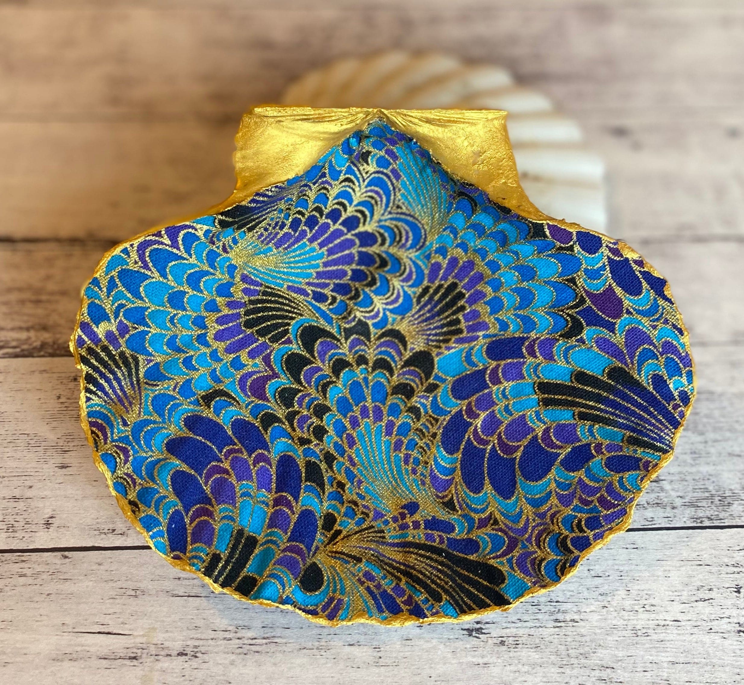 GG Designs GG Designs - Scallop Shell Trinket Dish Royal Plume