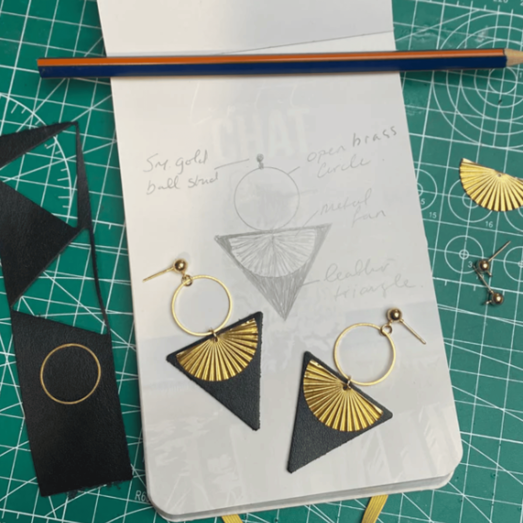 GG Designs GG Designs - Triangle Fan