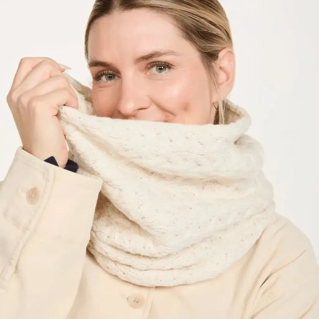 Aran Woolen Mills Ladies Supersoft Merino Infinity Scarf - Cream