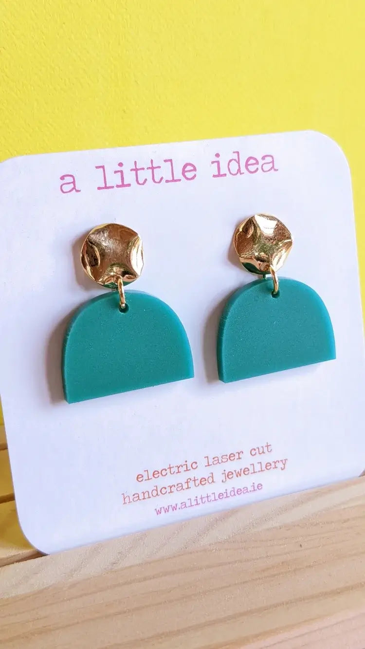 A Little Idea - Jane Mansfield in Teal