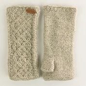 Trellis Design Handwarmers - Oatmeal