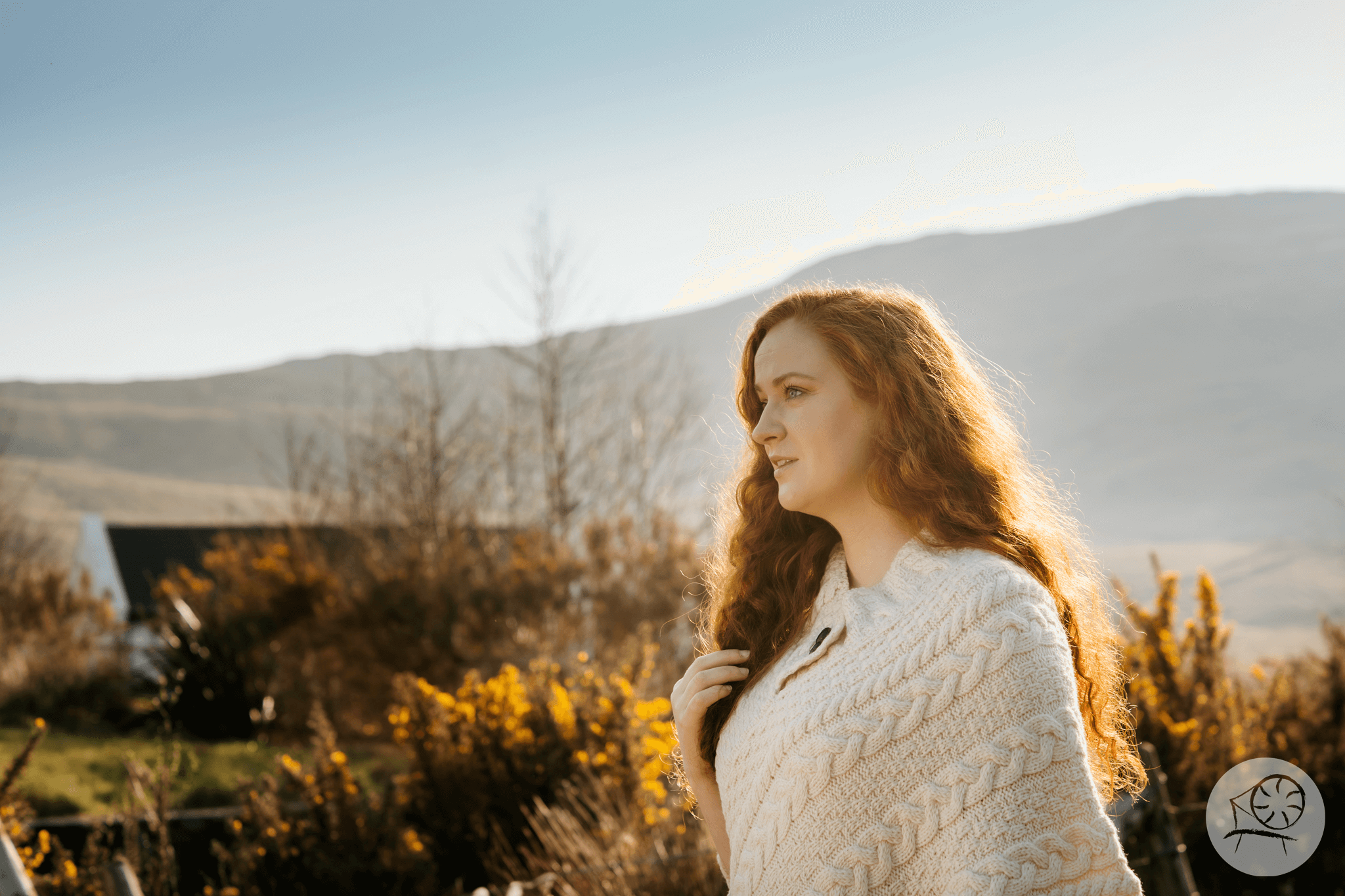 Aran Woollen Mills Ladies Merino Wool Poncho - Bainín