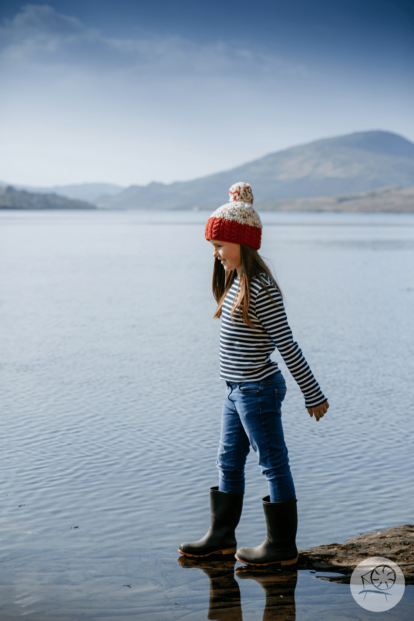 Uneven Wool Bobble Ladies Hat - Raspberry